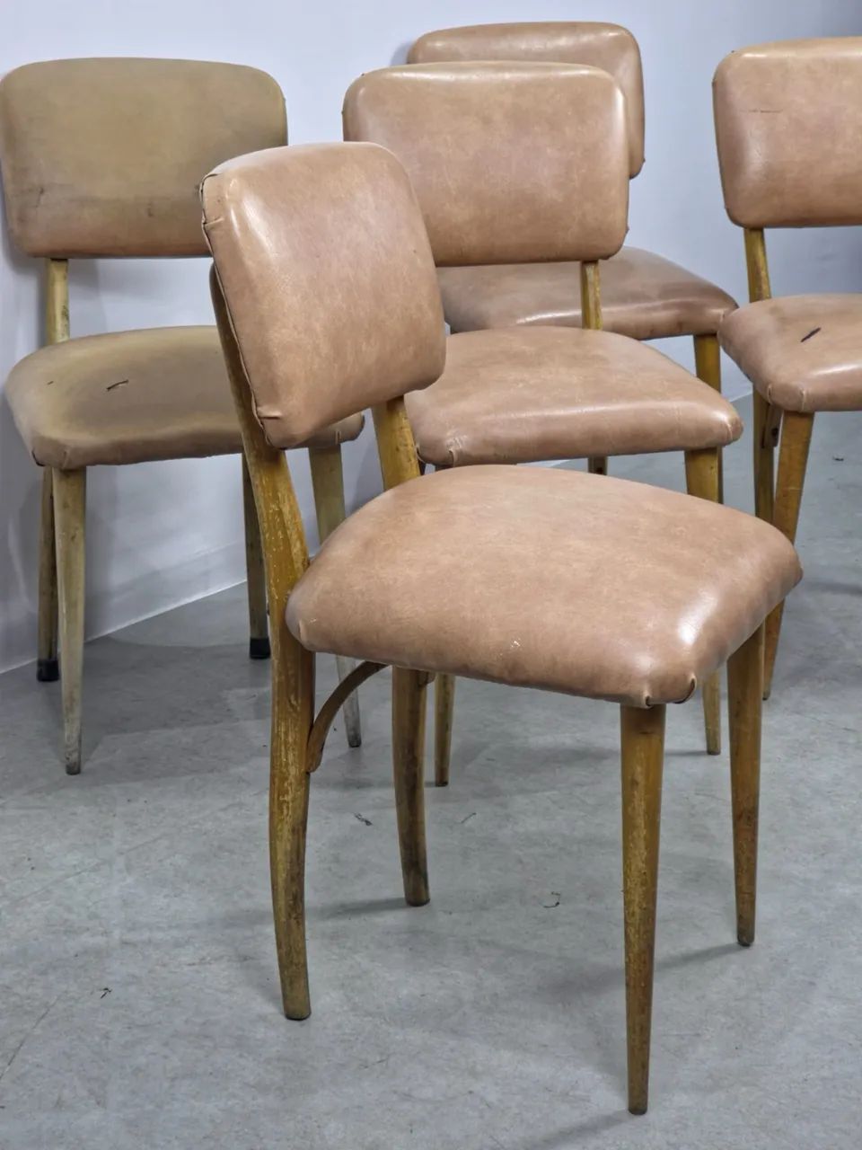 Conjunto de 5 cadeiras pé palito  - Foto 5