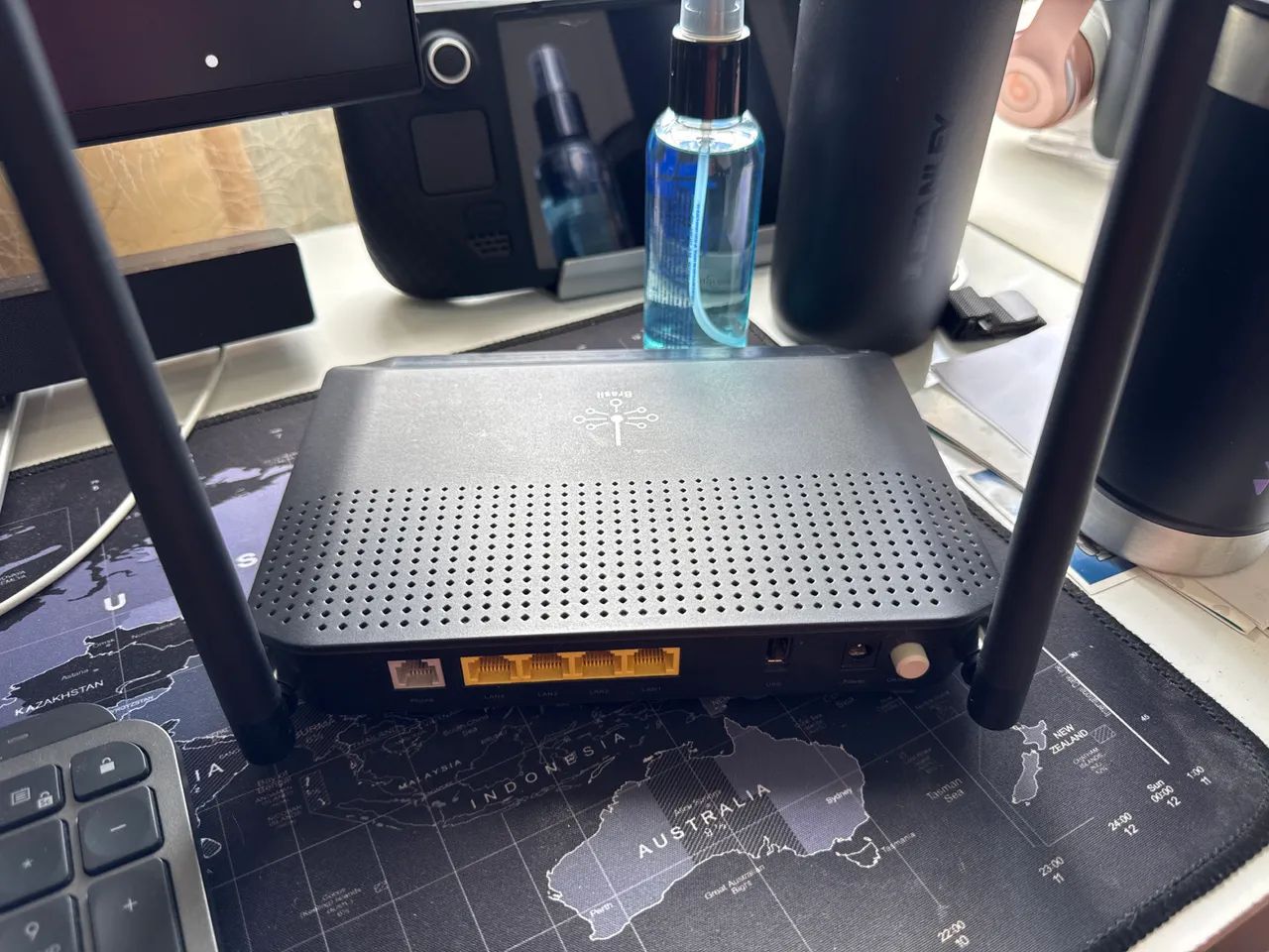 Modem router ONU Fiberhome HG6143D - Foto 2