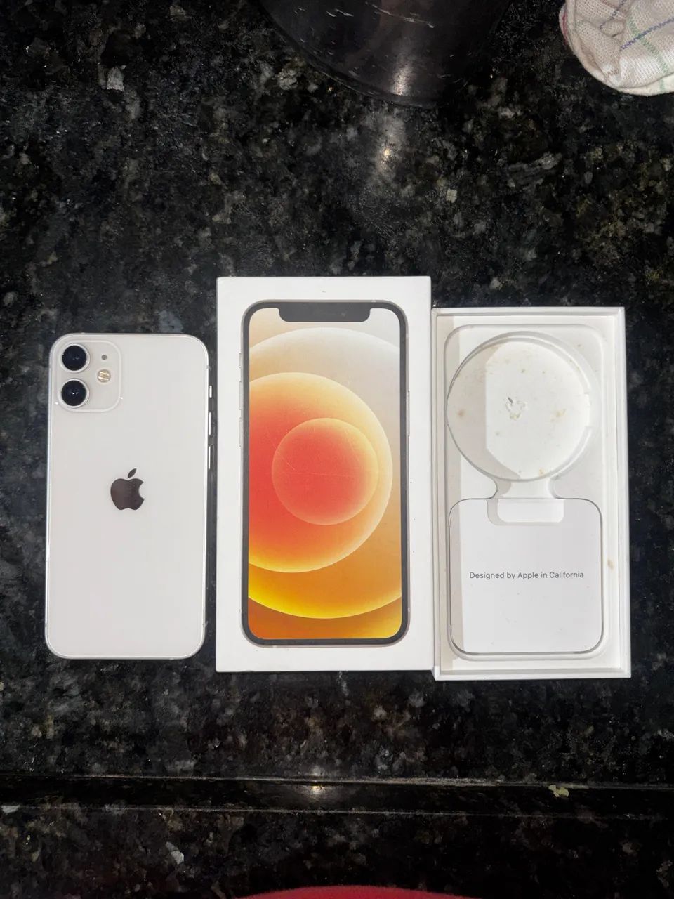 IPHONE 12 MINI BEM CONSERVADO - Celulares e Smartphones - Ilha de