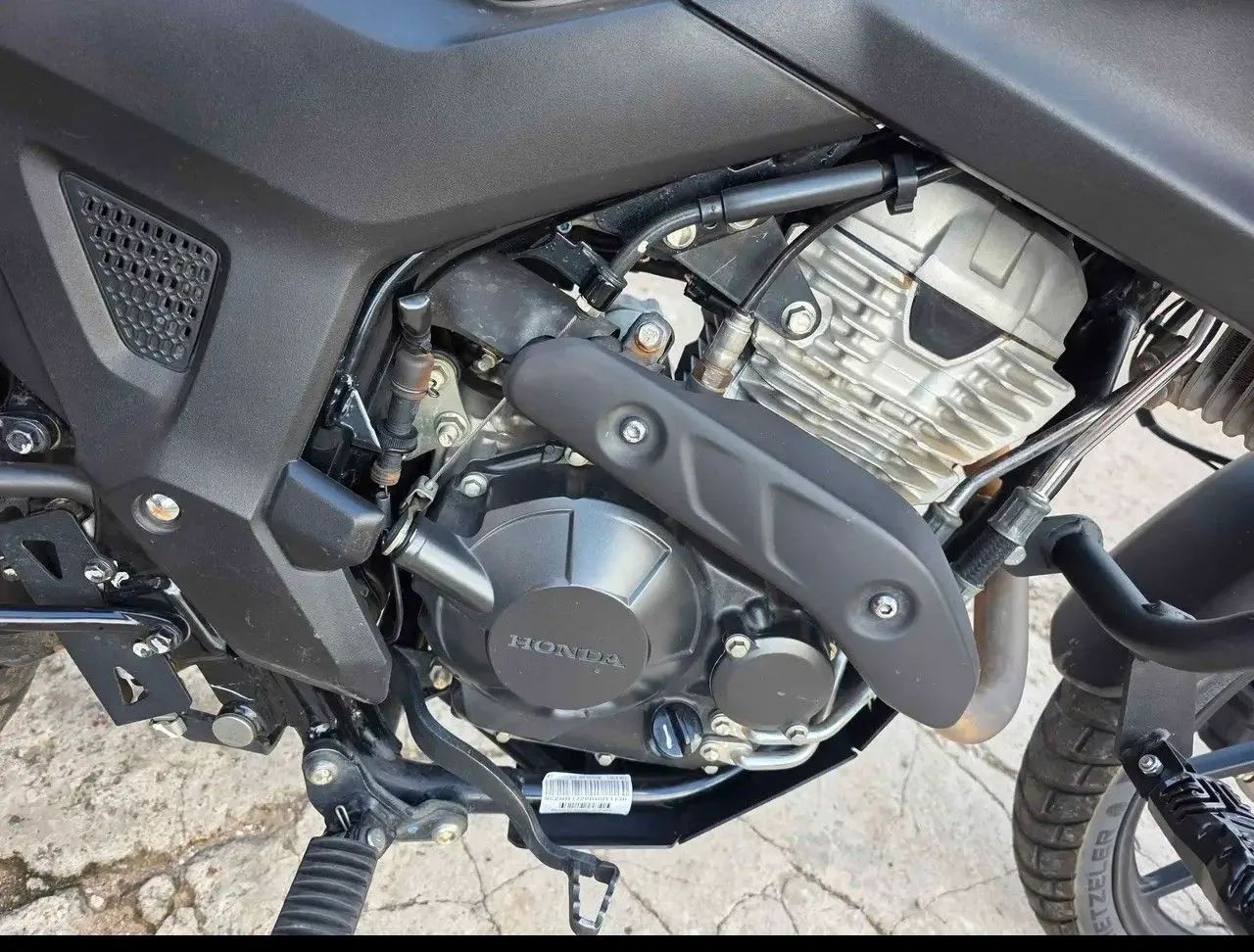 Honda Sahara 300 - Foto 5