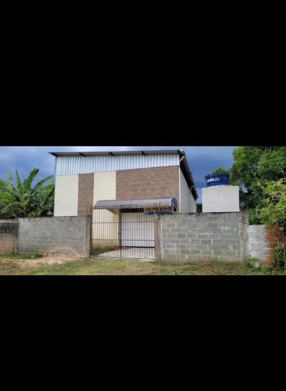 Galpão em Suruí, 250m2