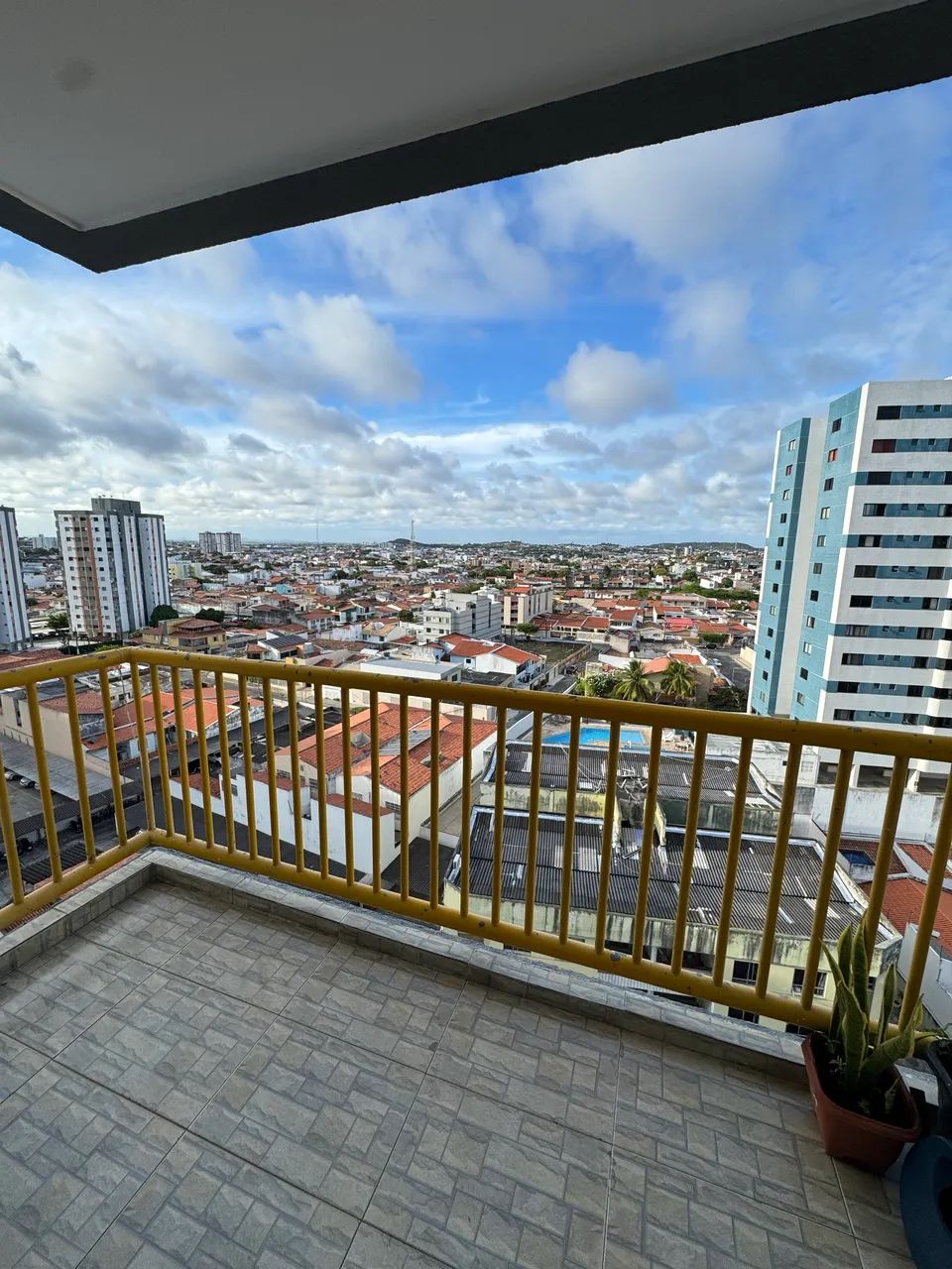Apartamento na saneamento com 4/4