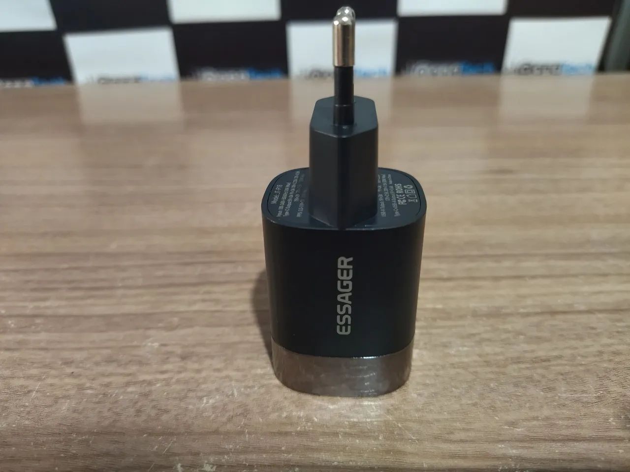 Fonte/carregador 33W USB/tipo c nova - Foto 5