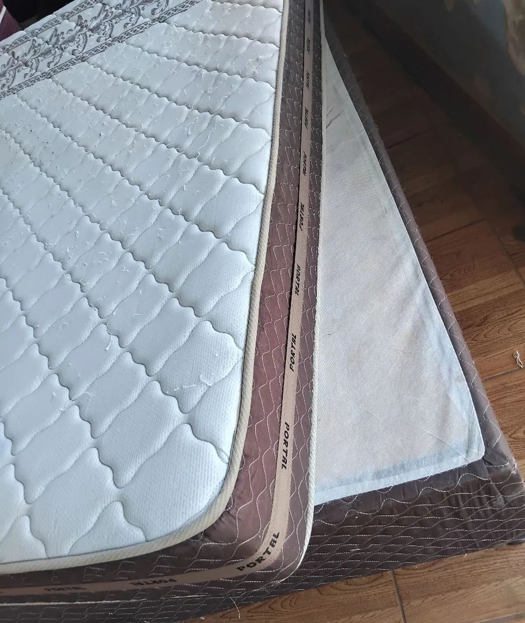 Cama box casal tamanho normal com colchão em mola usada  - Foto 2