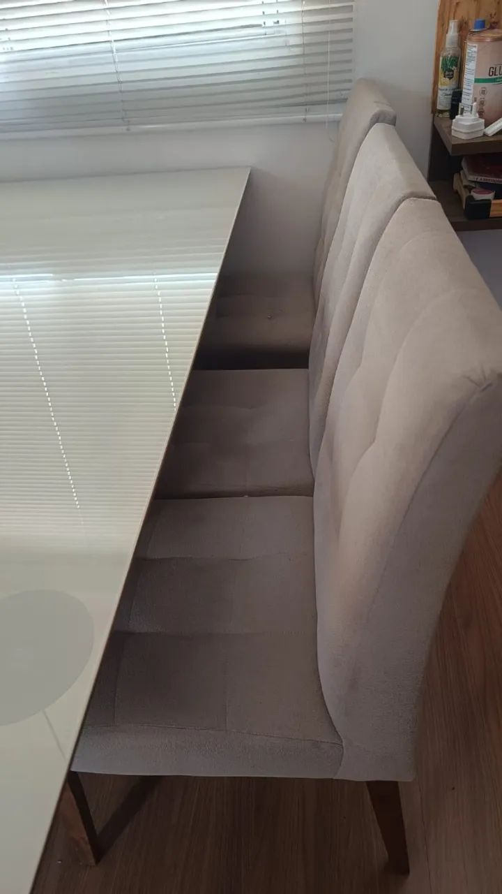 Mesa de jantar 6 lugares com cadeiras - Foto 4