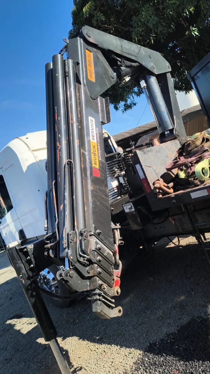 Munck equipamento modelo 40.3 ton semi novo