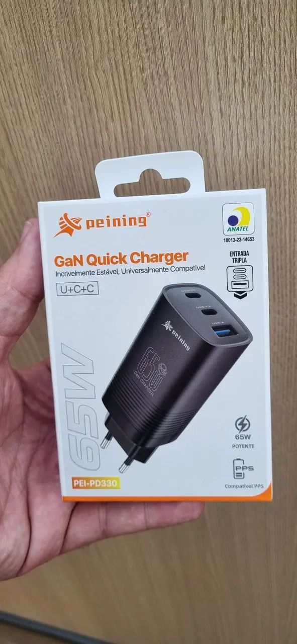 Fonte 65w com 2 tipo c e 1 usb 