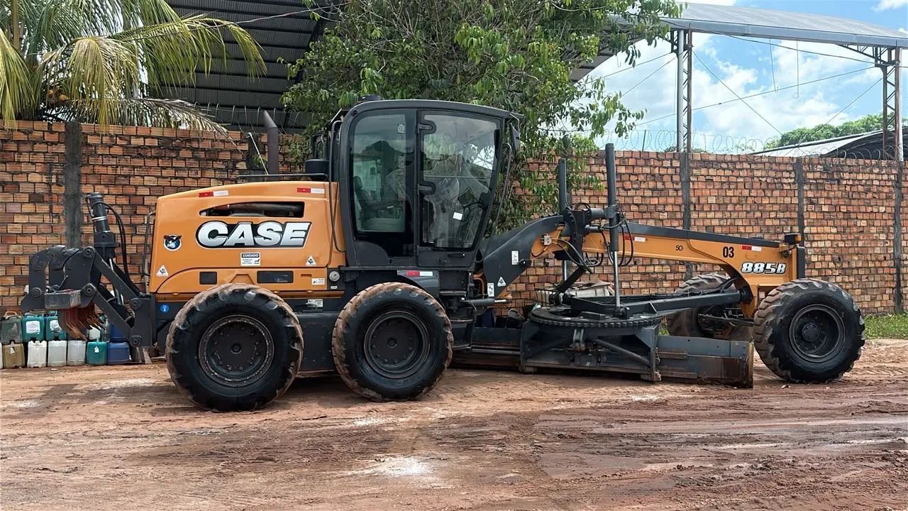 Patrol Motoniveladora Case 