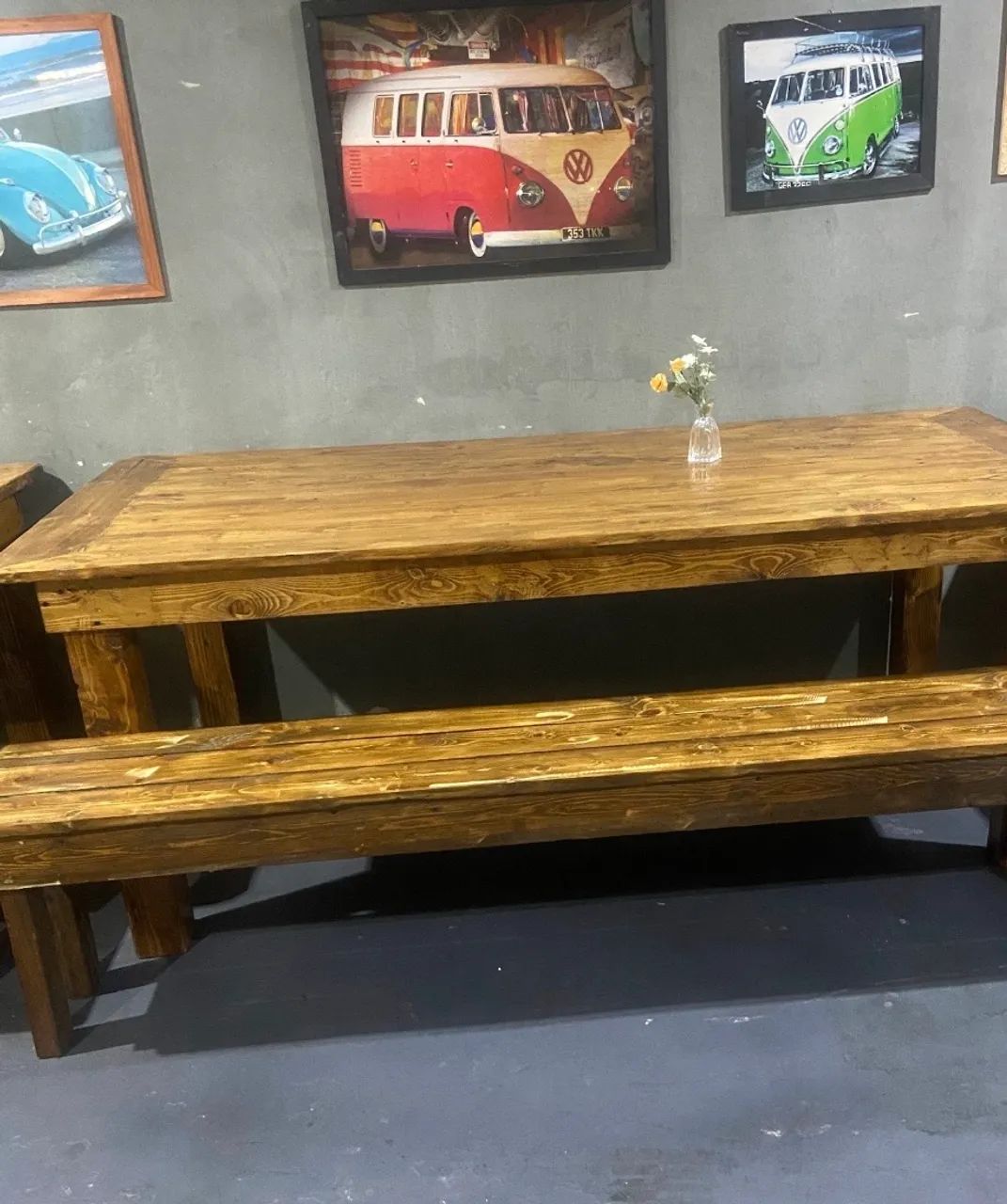 Mesa madeira com Bancos 