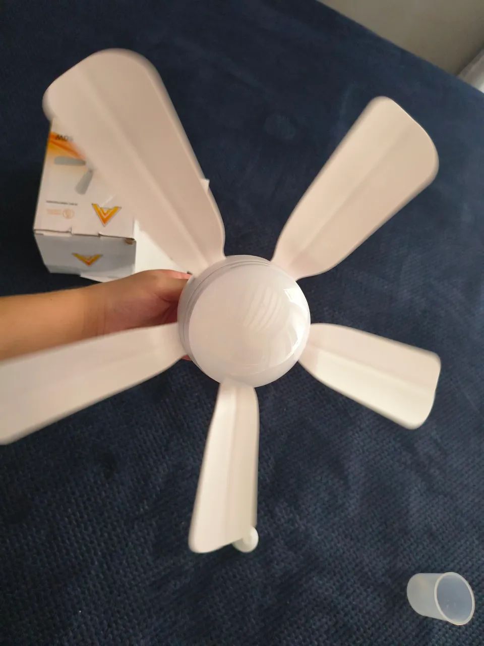 Ventilador de teto com controle e 3 modos de Luz  - Foto 5