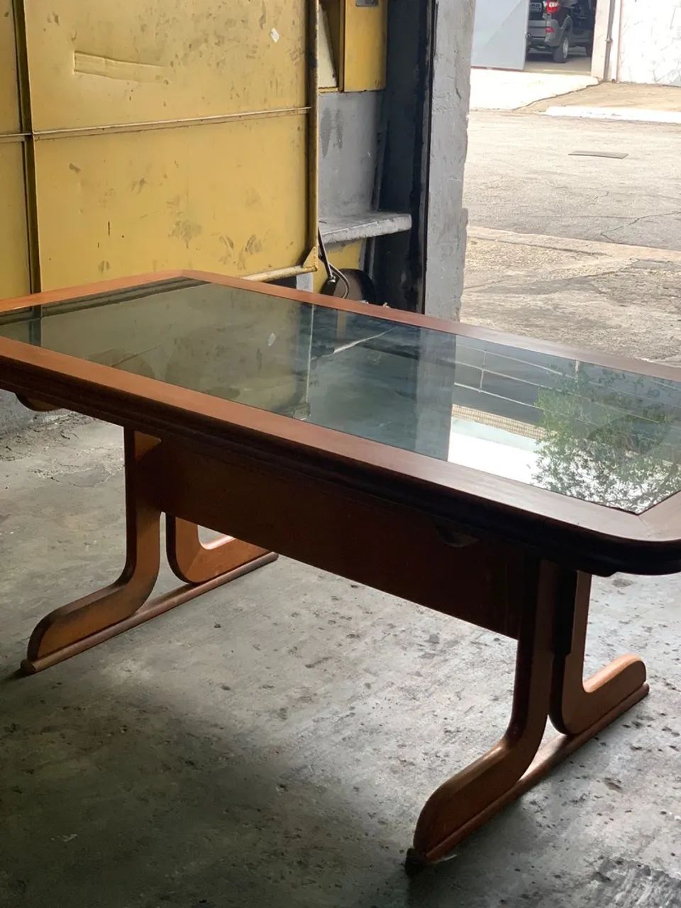 Mesa com 4 cadeiras 