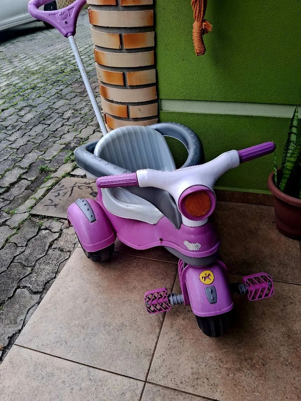 Triciclo infantil 