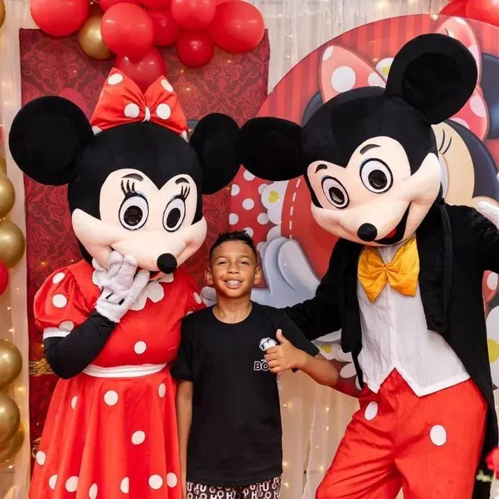Personagem vivo Mickey e Minnie 