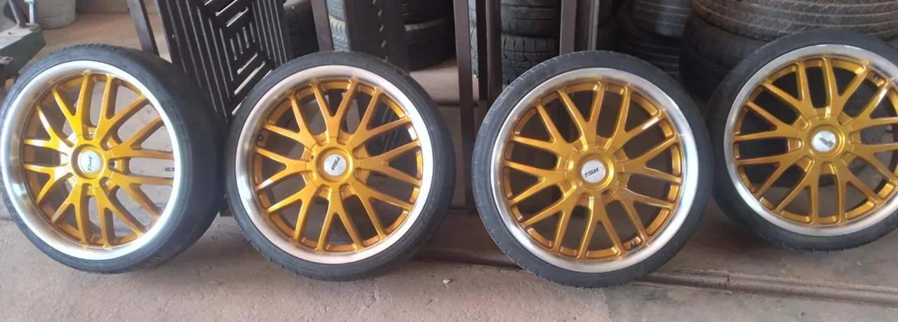 Roda Aro 20 marca TSW com pneu - Foto 3