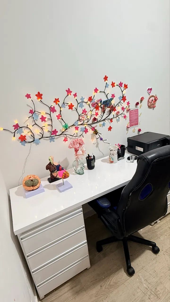 Mesa de estudo projetado  com 8 gavetas R$850 reais - Foto 5