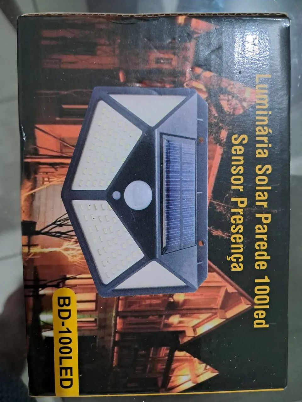 Luminaria solar e bocal com sensor de presença   - Foto 2