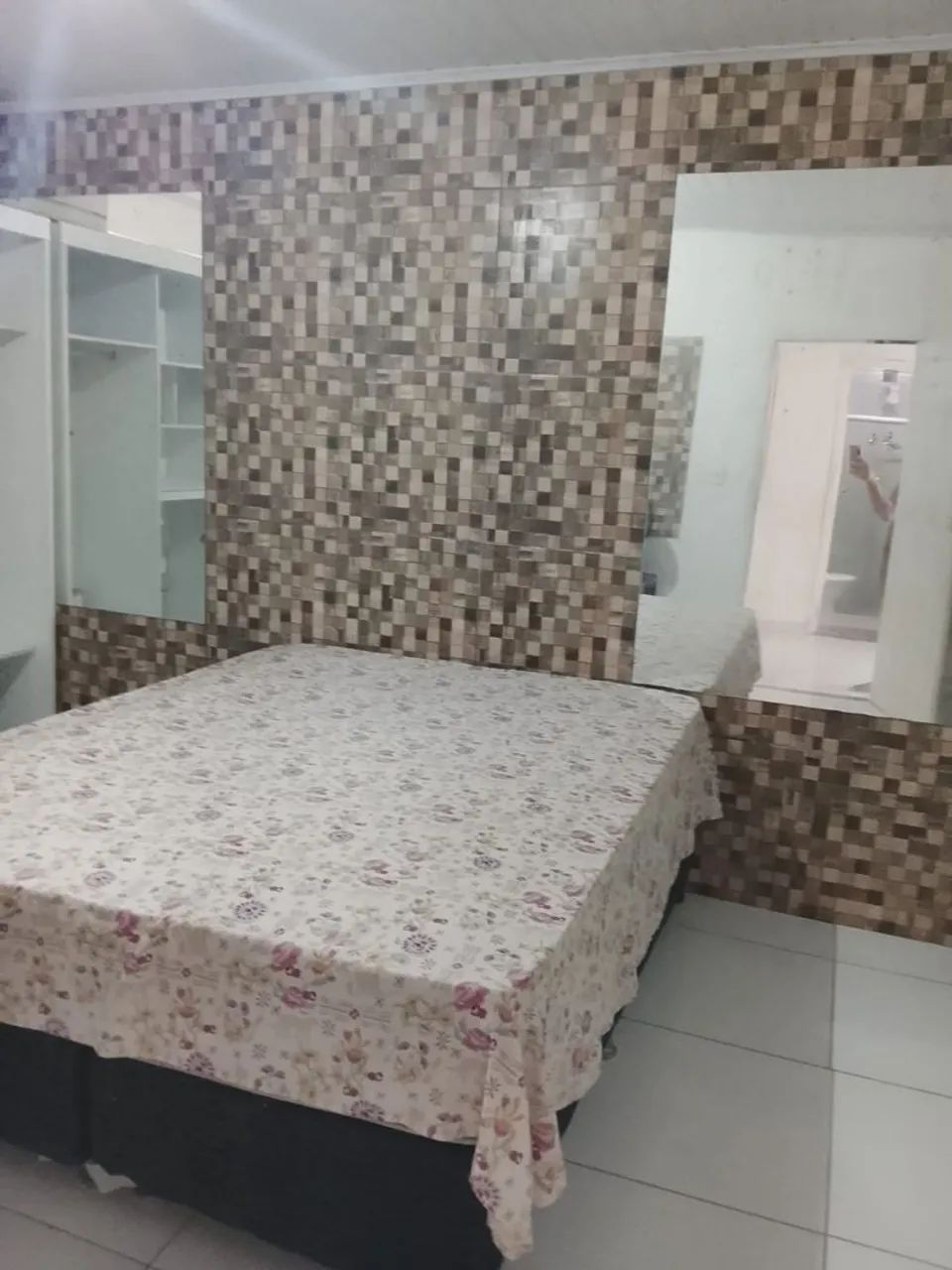 Quarto na atalaia com mobiliado