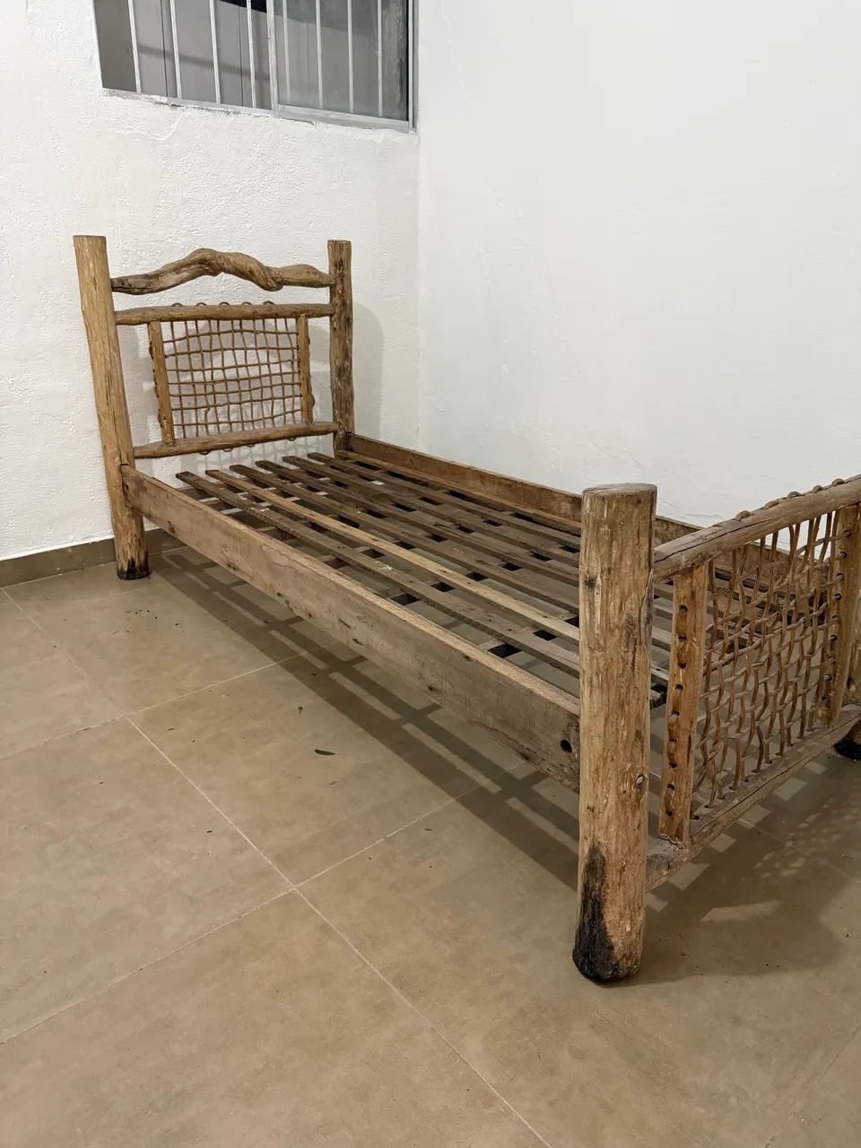 Cama Rústica Tiradentes MG