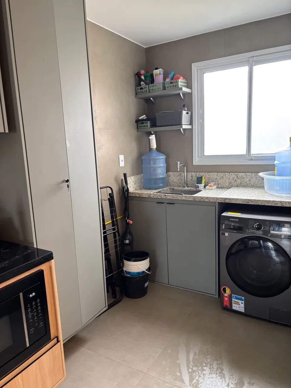 Casa completamente mobiliada em condomínio com piscina  - Foto 5