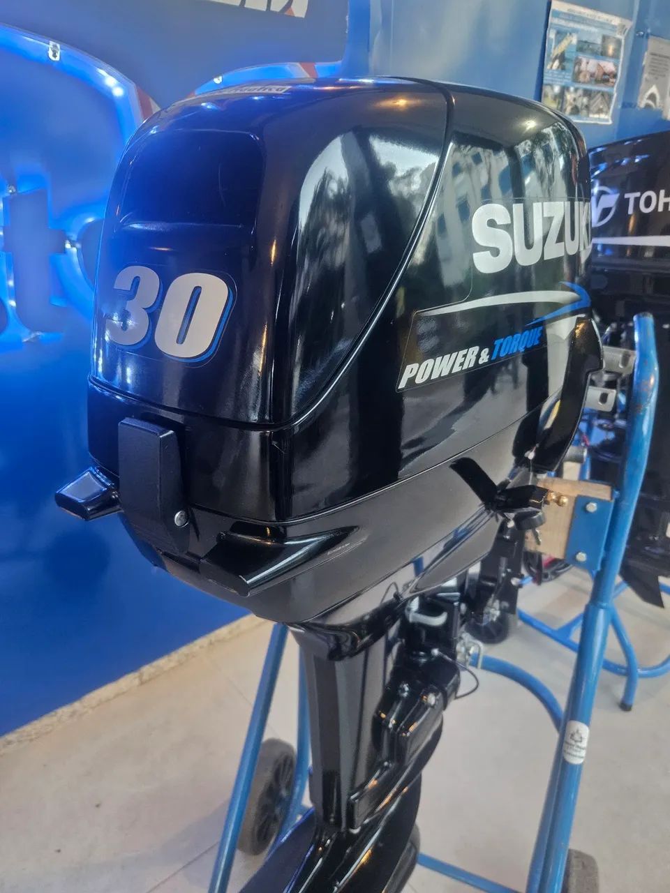 MOTOR DE POPA SUZUKI 30 ELETRICO COM COMANDO . - Foto 2