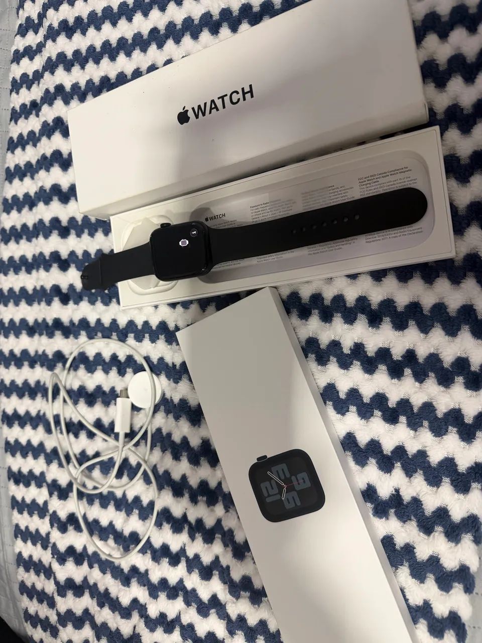Apple Watch SE(Gen 2) 44mm GPS