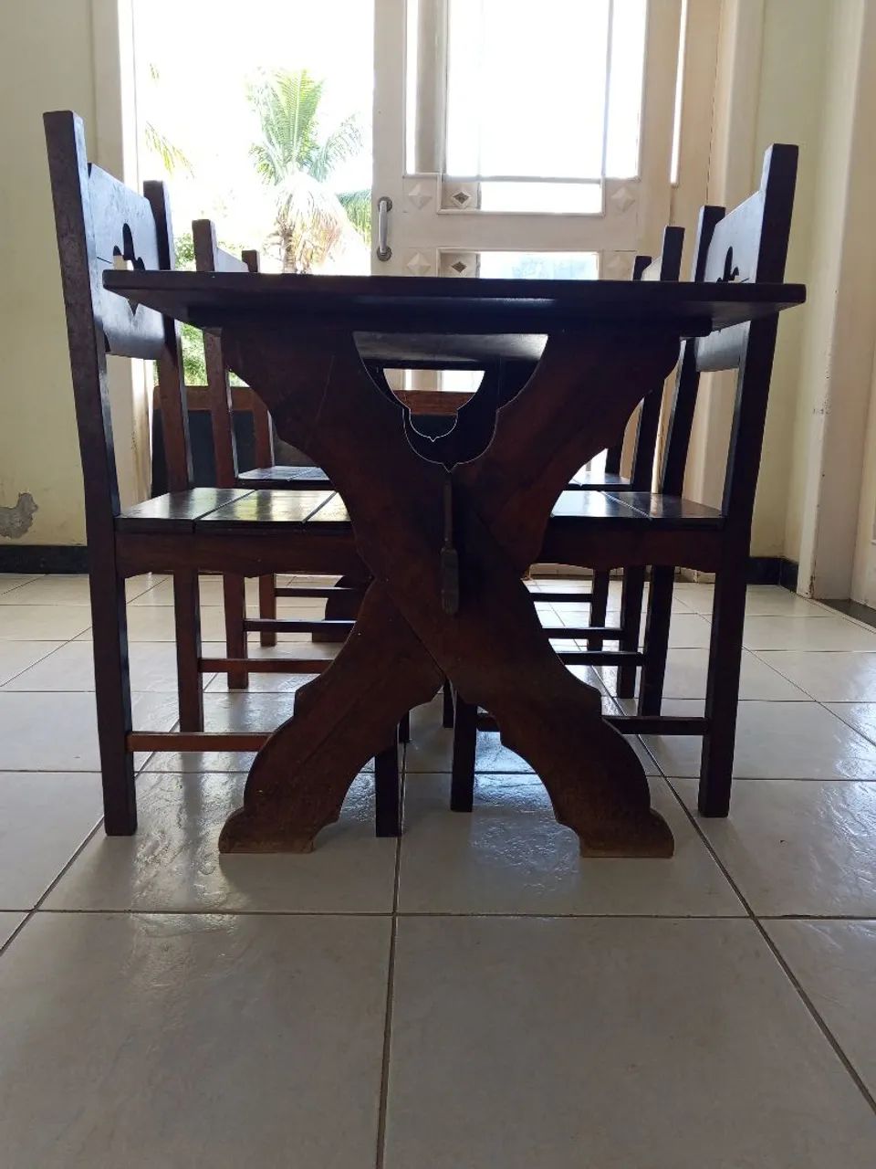Mesa e cadeiras de sucupira madeira antiga  - Foto 2