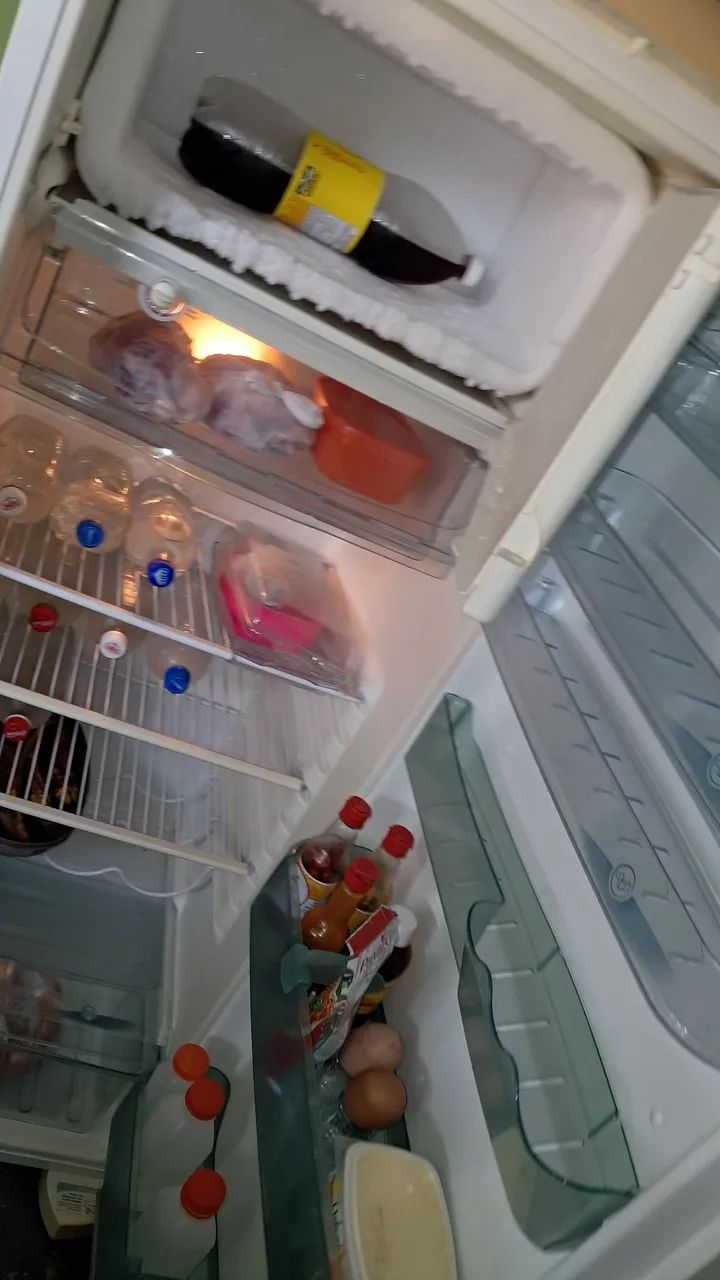 GELADEIRA ELETROLUX NOVA $1.400 - Foto 4