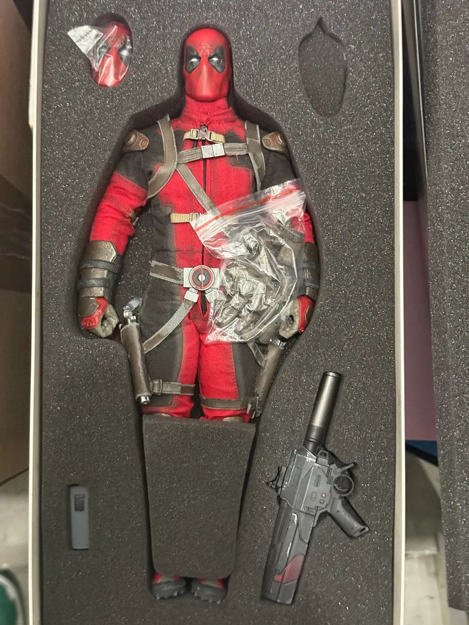 Deadpool Comics Sideshow 