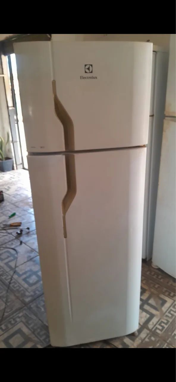 GELADEIRA ELETROLUX 220v FRETE GRÁTIS 