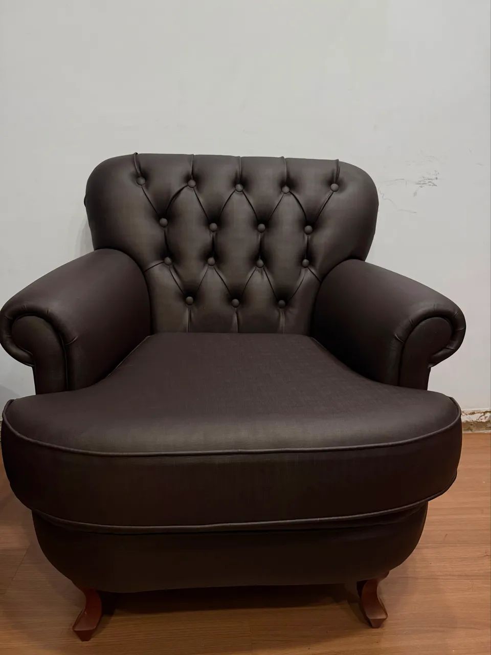 Sofá de luxo 3 lugares + poltrona - Foto 4