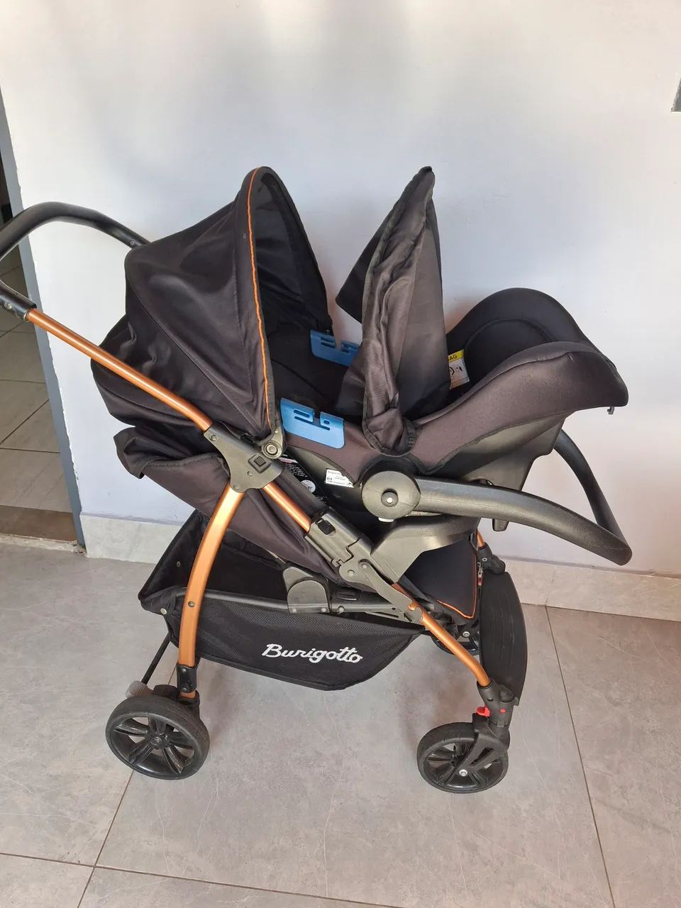 Vendo carinho de bebê e bebê conforto - Foto 3