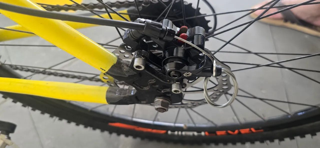 Bicicleta de alumínio aro 29, 24marchas e revisada - Foto 5