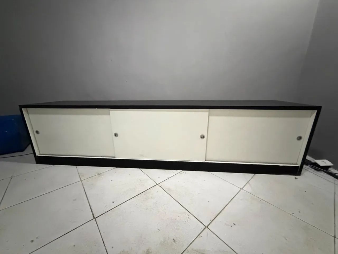 Armário móvel loja ou hack sala
