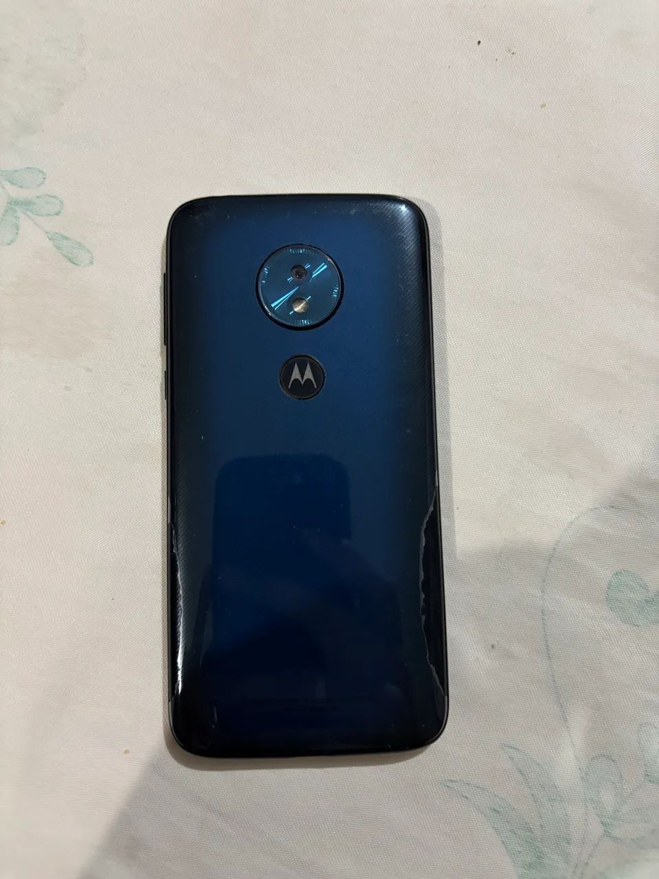 moto g 7 play com um trinco na tela 