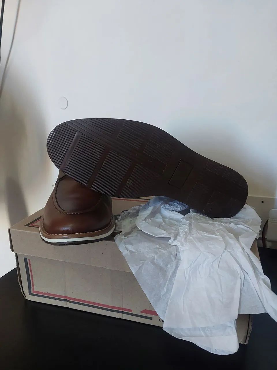 Sapato mocassim na caixa. - Foto 2
