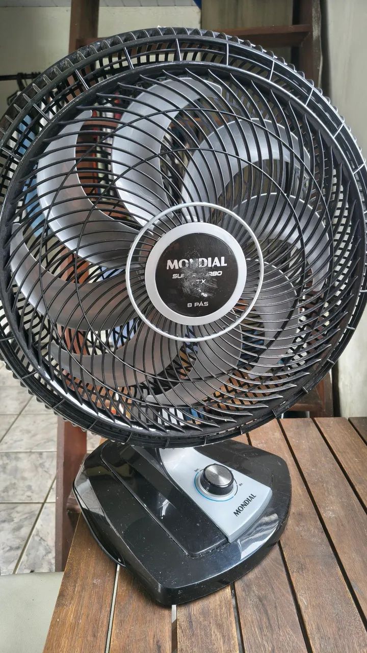 Ventilador de mesa Mundial super turbo 8 pás 