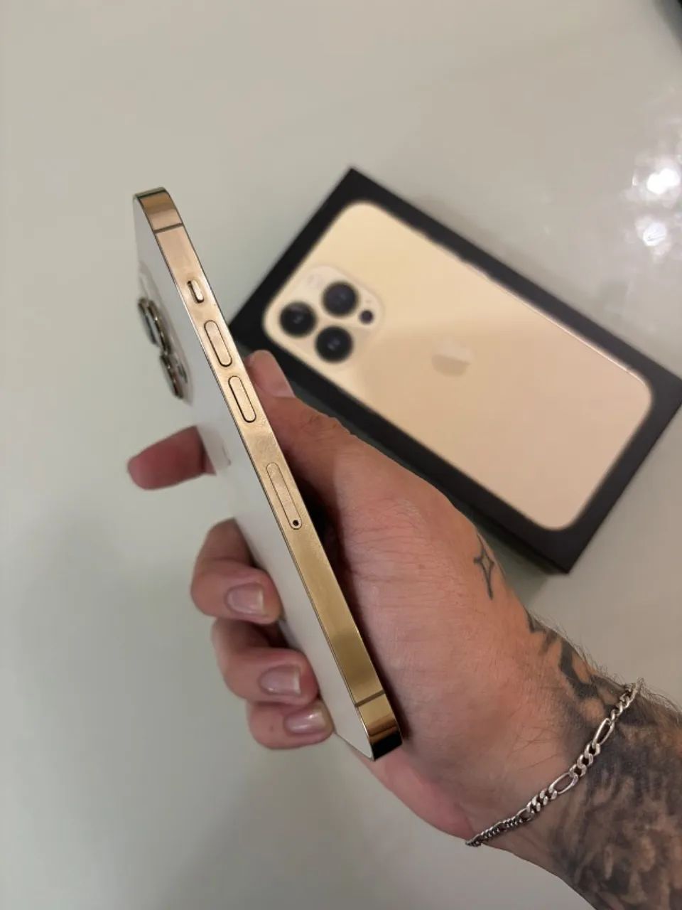 iPhone 13 Pro Gold - 256 GB | Todo Original - Com Caixa
