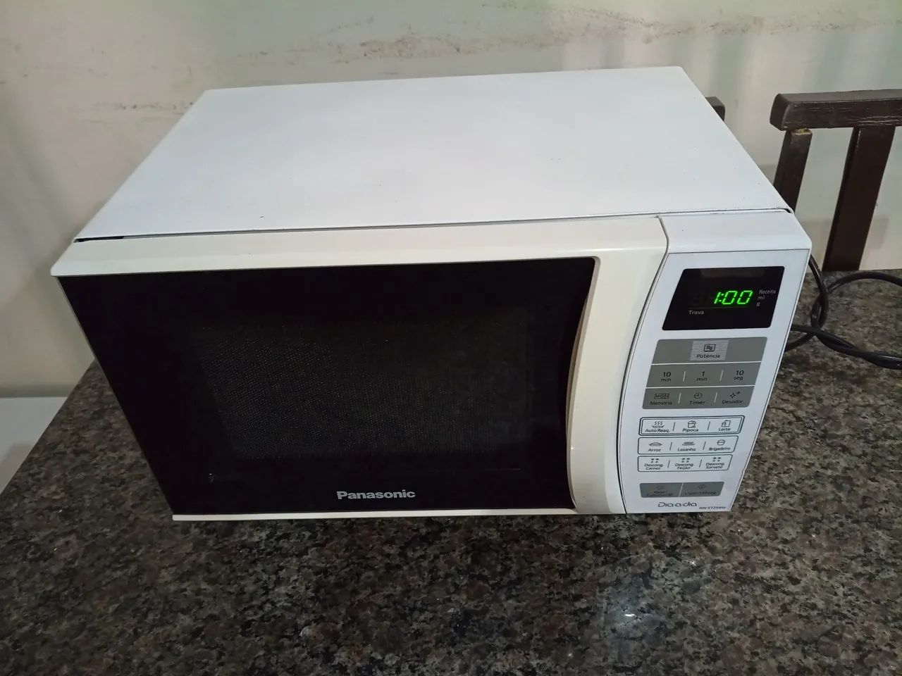 Microondas Panasonic Semi-Novo  - Foto 2