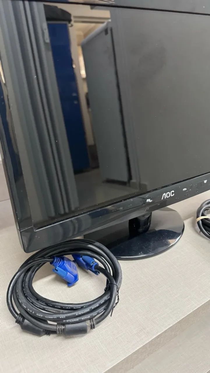 Monitor AOC 15? PDV entrada VGA - Foto 2