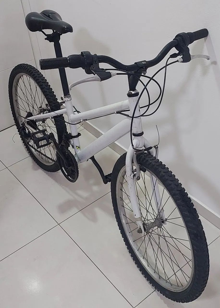 Bicicleta Caloi aro 26 feminina
