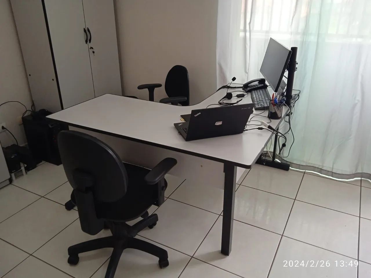 Mesa para escritório em "L" - Foto 4