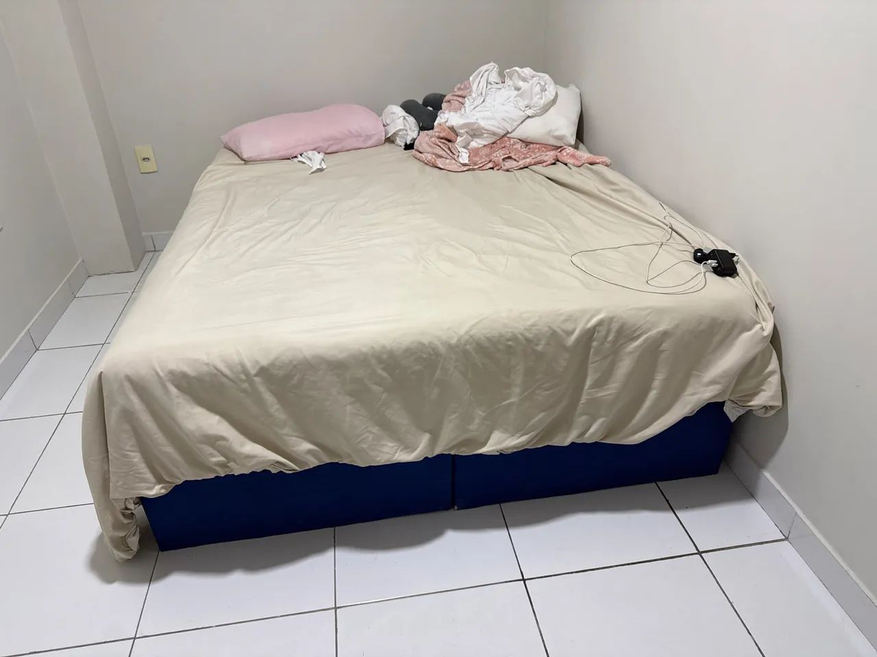 Cama queen