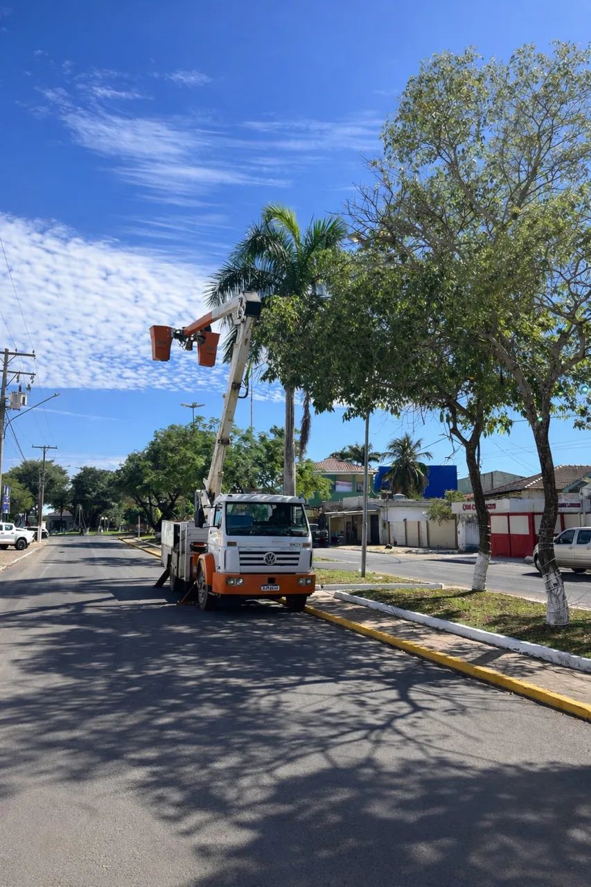Caminhão Cesto Aéreo  lança de 15 metros  - Foto 4