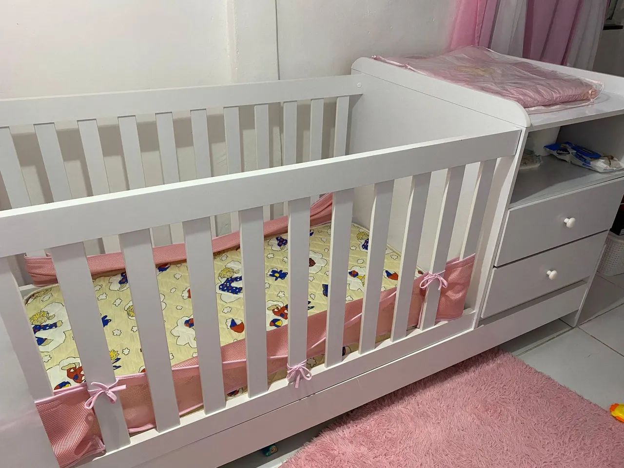 VENDO BERÇO COM TROCADOR 