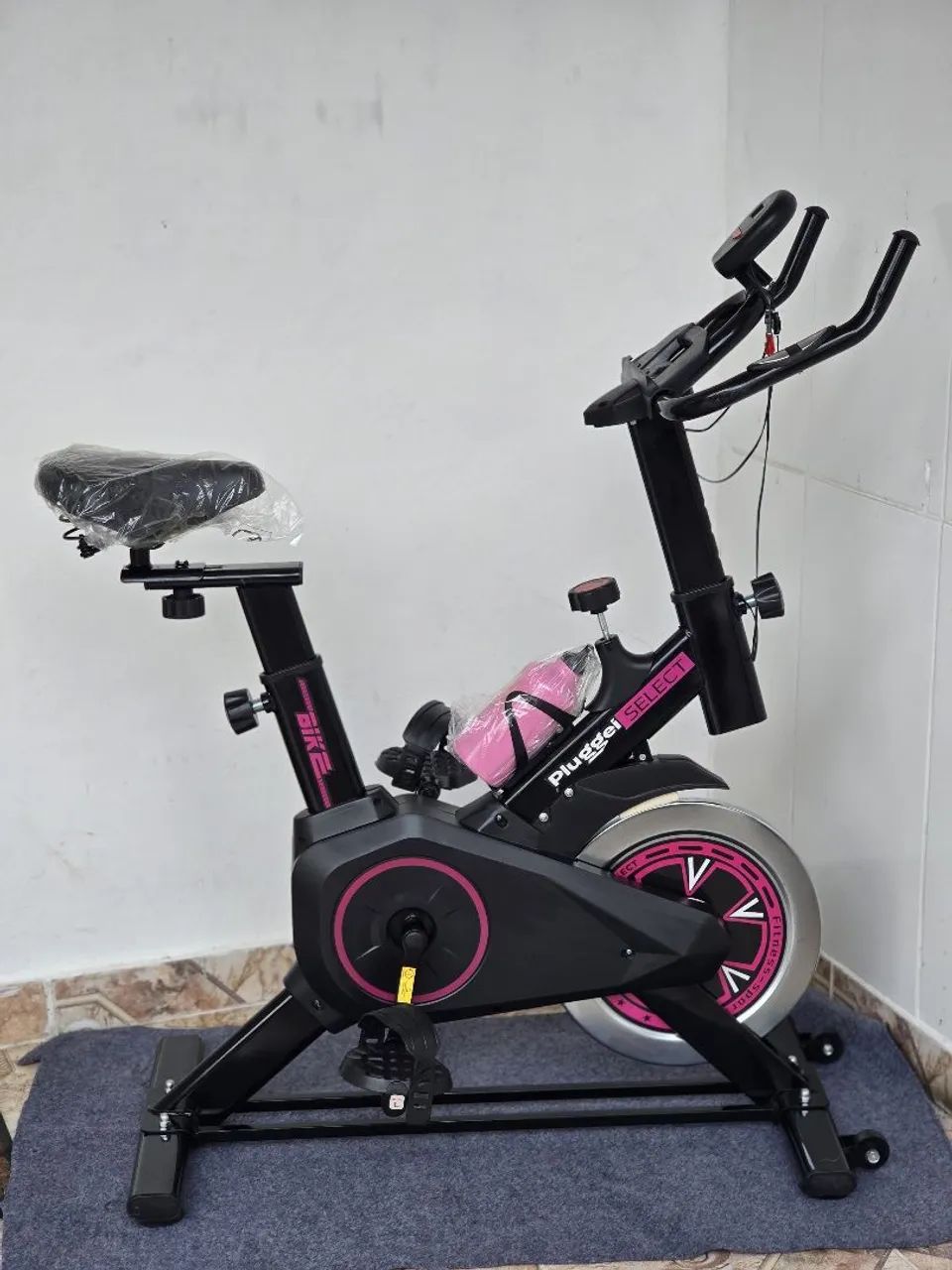 Bicicleta ergom étrica NOVA  - Foto 2