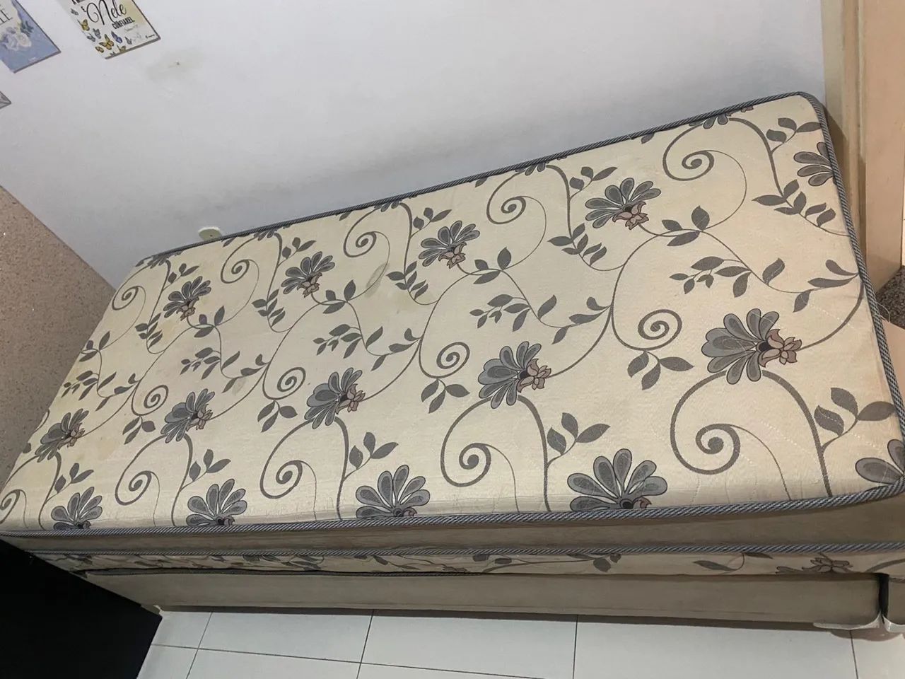 Cama de solteiro 