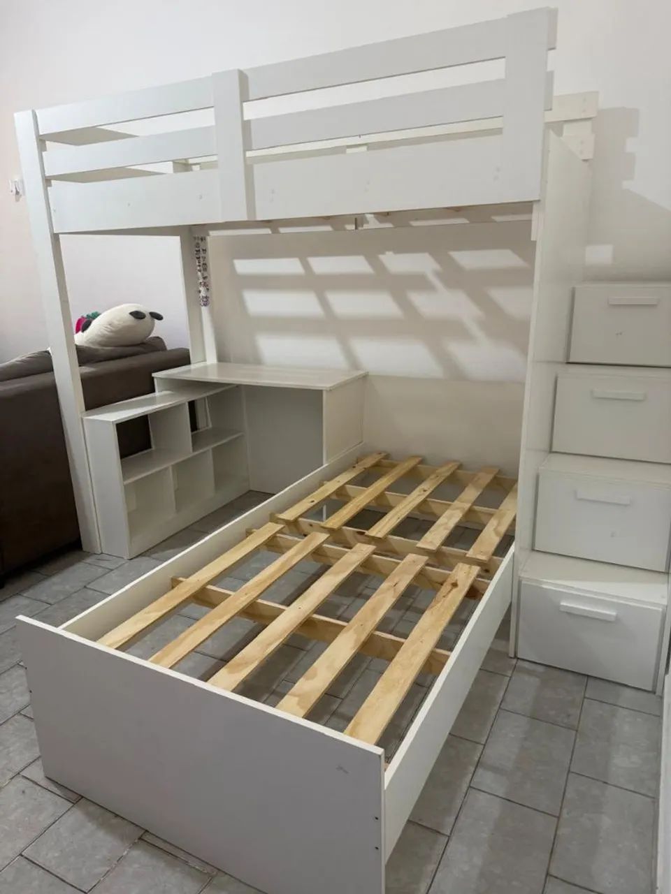 Beliche com sapateira e mesa estudo