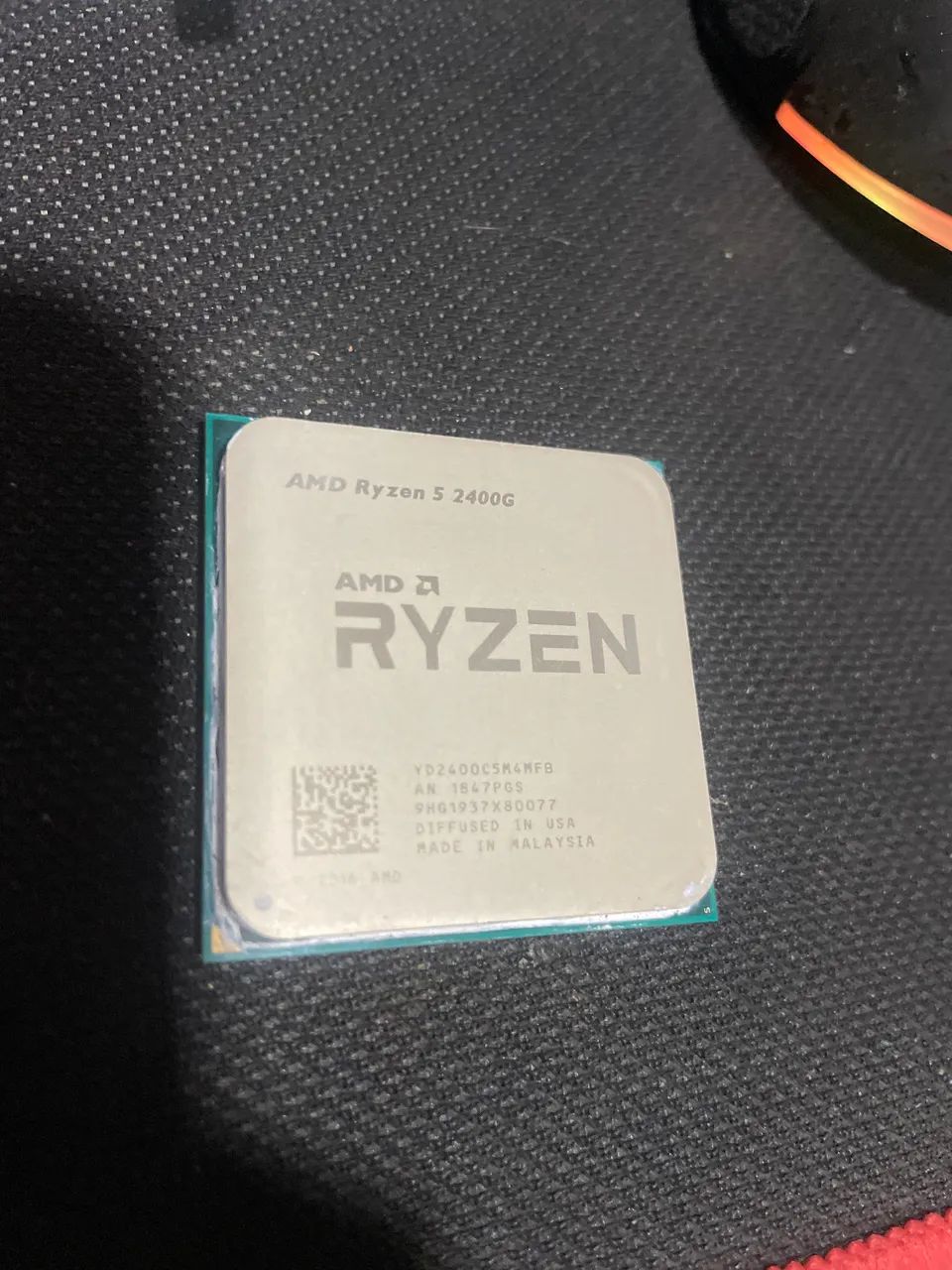 Processador Ryzen 5 2400G - PLACA DE VÍDEO INTEGRADA