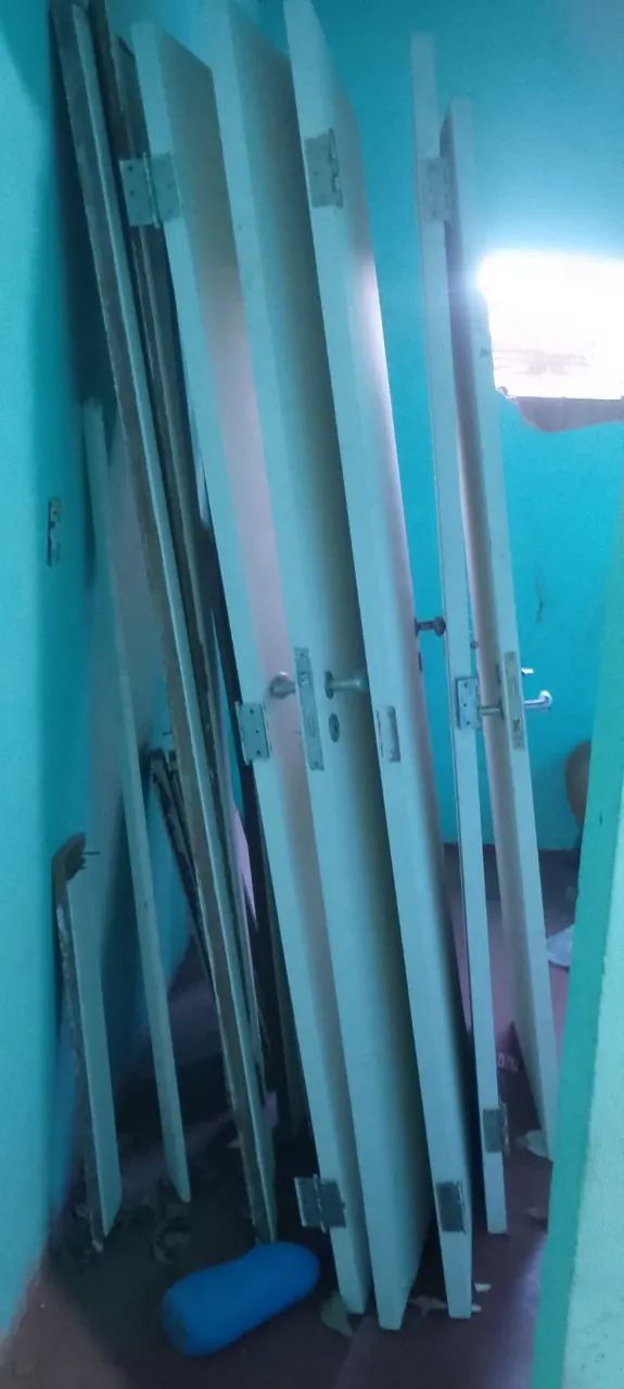 Portas com Marcos, alisar e fechadura..;150 cada. - Foto 2