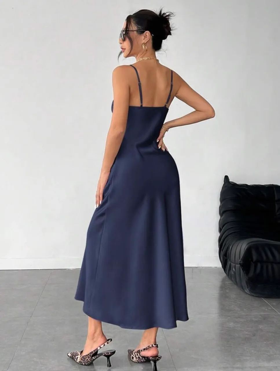 Vestido cetim novo - Foto 2